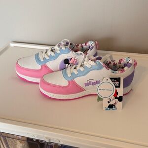 BRAND NEW w/ TAGS Kids Disney Minnie Mouse Sneakers